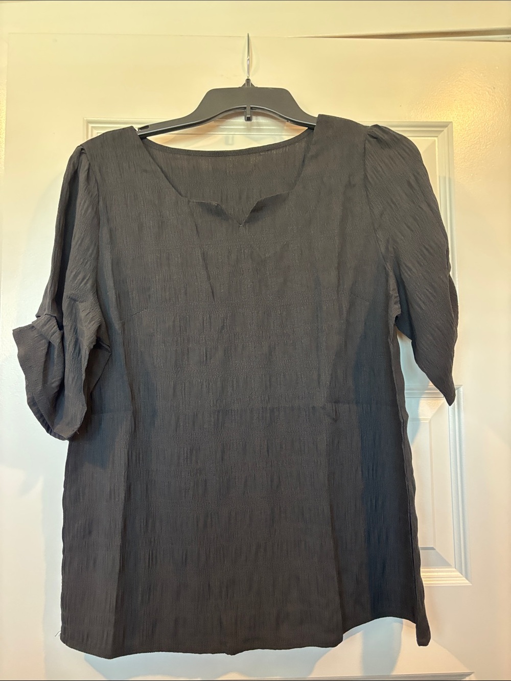 Black Textured Scoop-Neck Puff Sleeve Blouse - Picture 1 of 4